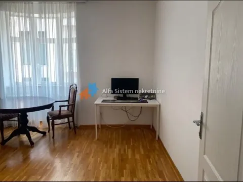 Izdavanje, trosoban stan, 80m², Vračar Hram, Vračar Sve Podlokacije - image 7