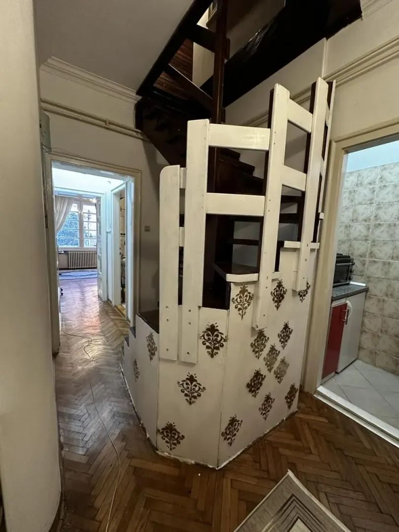 Rent, four bedroom apartment, 86m², Vračar Sve Podlokacije, Beograd