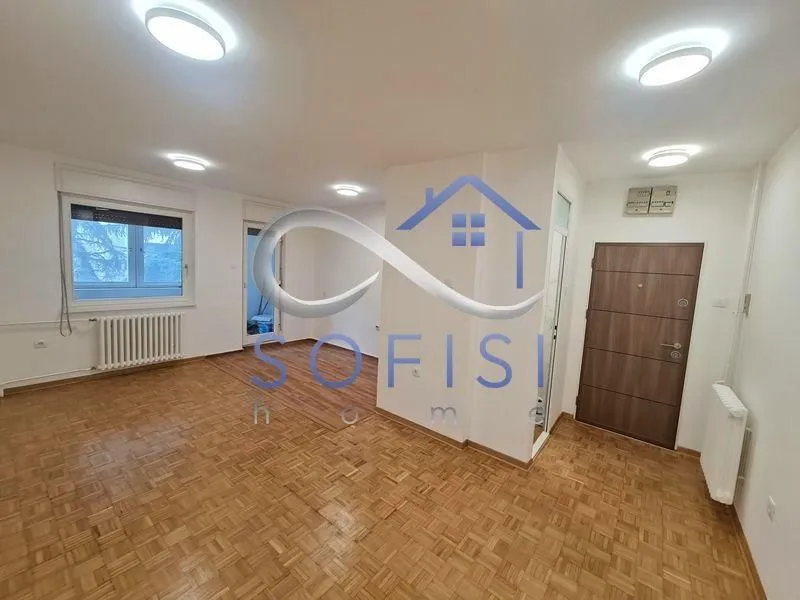 Rent, office space, 105m², Centar, Novi Sad