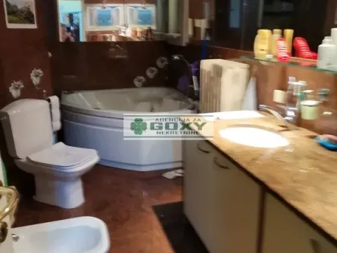 Prodaja, trosoban stan, 105m², Vračar Sve Podlokacije, Beograd - image 12