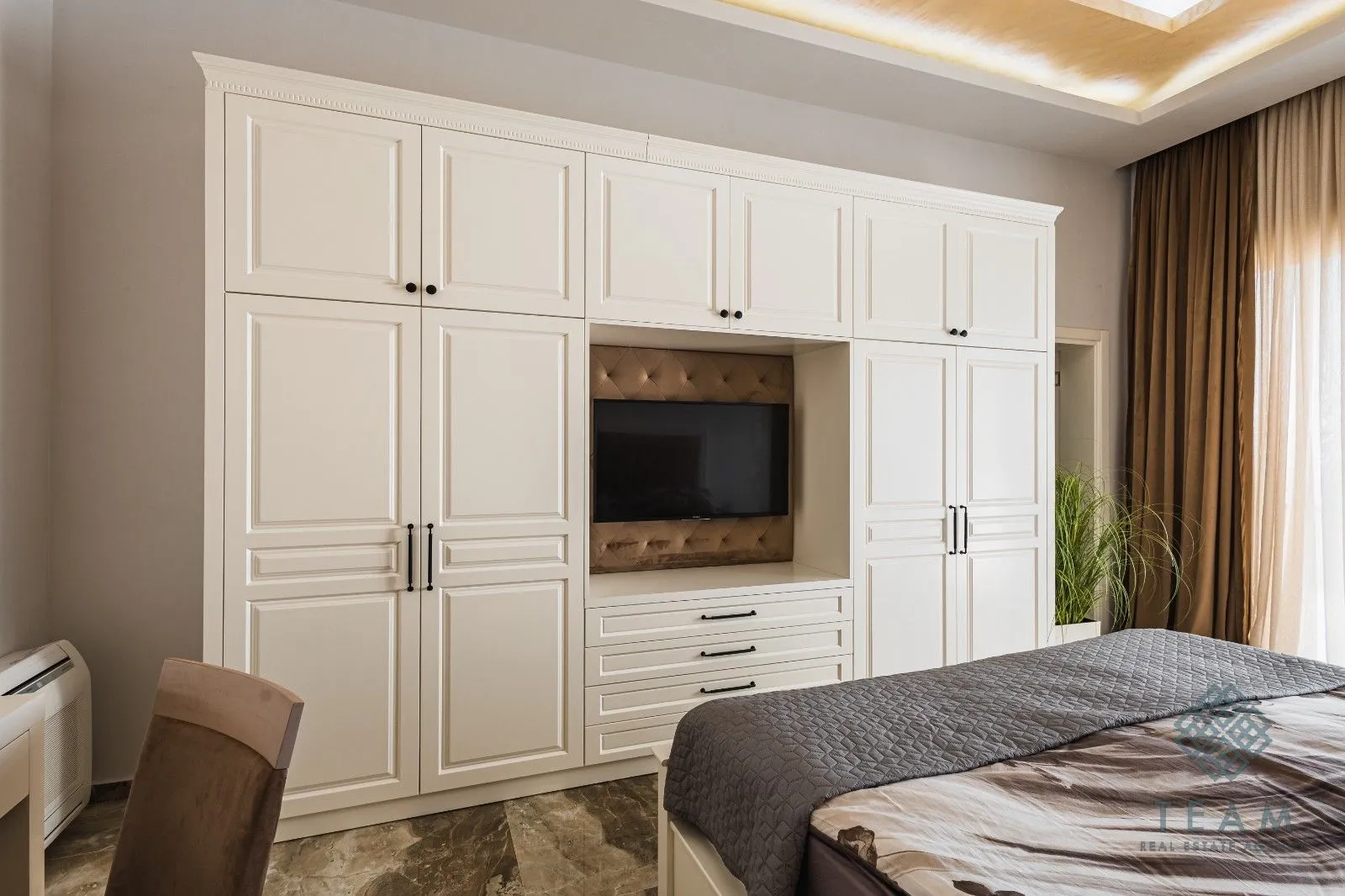 Sale, three bedroom apartment, 476m², Pinješ, Ulcinj