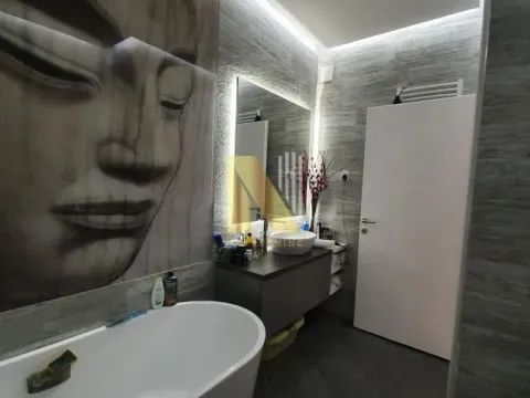 Izdavanje, trosoban stan, 100m², Centar, Novi Sad - image 10