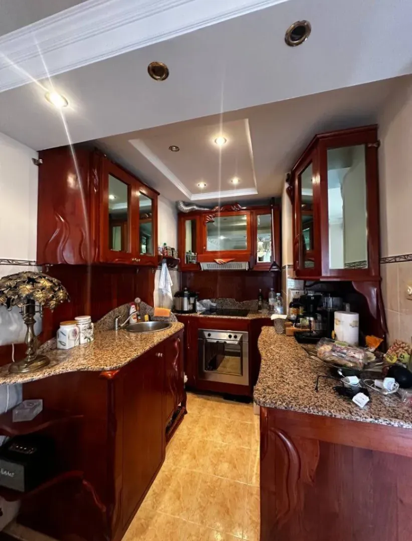 Prodaja, dvosoban stan, 77m², Centar, Budva