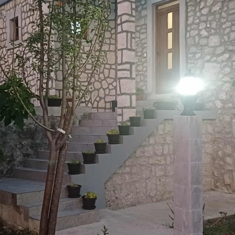 Prodaja, kuća, 90m², Danilovgrad, Crna Gora
