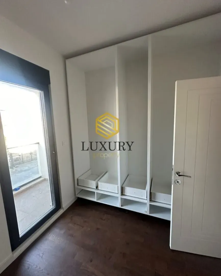Izdavanje, dvosoban stan, 56m², Zabjelo, Podgorica