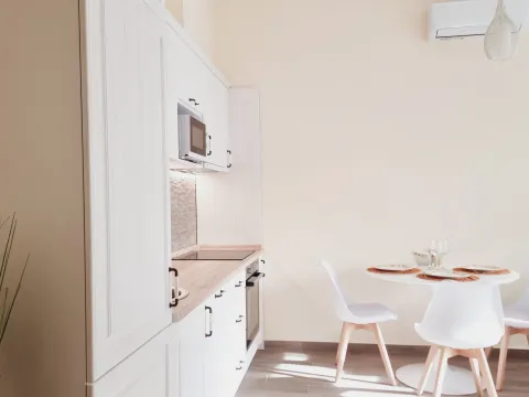 Rent, one bedroom apartment, 49m², Bečići, Budva - image 12