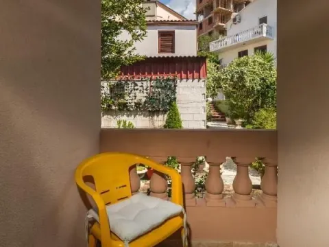 Izdavanje, kuća, 300m², Dubovica, Budva - image 18