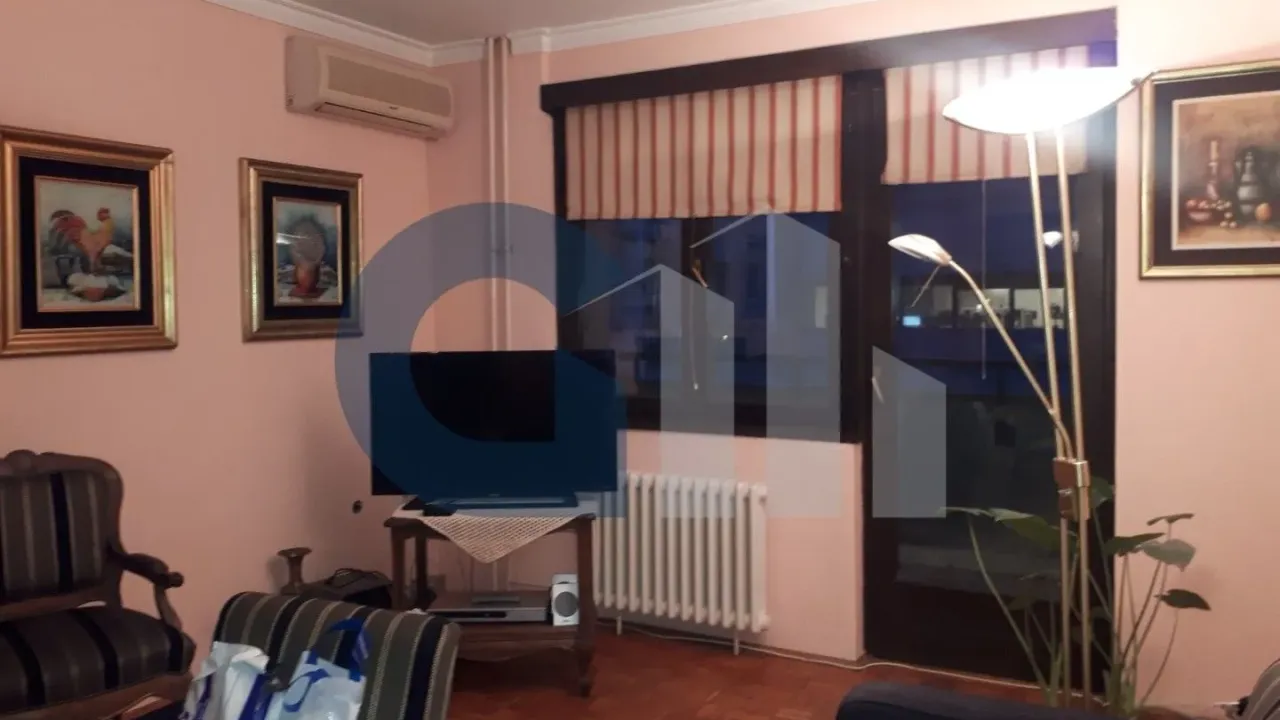 Prodaja, četvorosoban stan, 120m², Vračar Hram, Vračar Sve Podlokacije