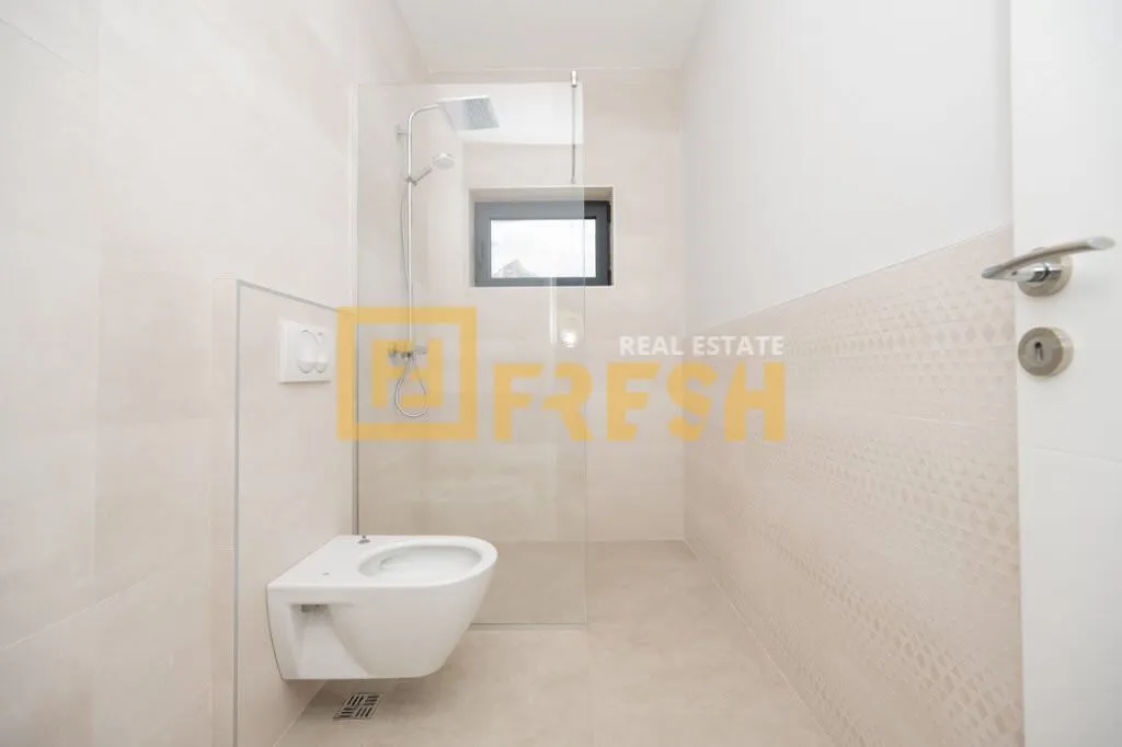 Rent, house, 214m², Stara Varoš, Podgorica