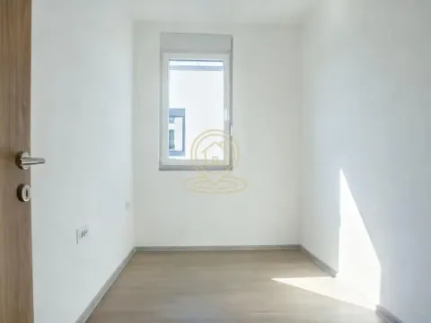 Prodaja, četvorosoban stan, 78m², Sremska Kamenica, Petrovaradin - image 14