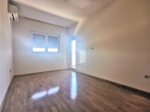 Prodaja, dvosoban stan, 68m², City Kvart, Podgorica - image 5