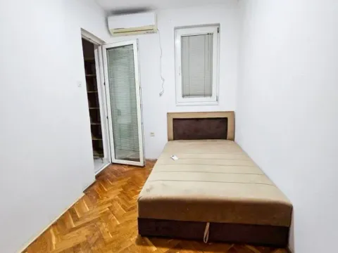 Izdavanje, dvosoban stan, 68m², Stari Aerodrom, Podgorica - image 6