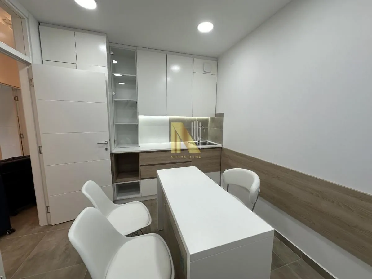 Rent, office space, 90m², Nova Detelinara, Novi Sad Sve Podlokacije
