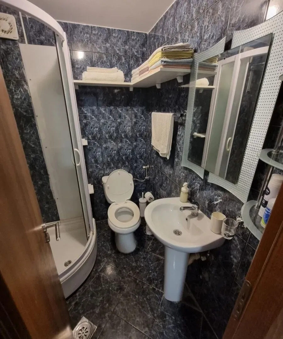 Izdavanje, dvosoban stan, 56m², City Kvart, Podgorica
