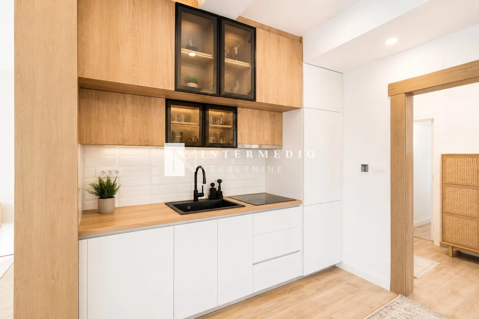 Rent, three bedroom apartment, 100m², Zelenika, Podgorica