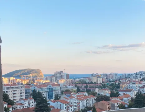 View of the city and the sea from the property terrace. - image 4