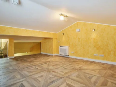 Prodaja, četvorosoban stan, 350m², Rafailovići, Budva - image 21