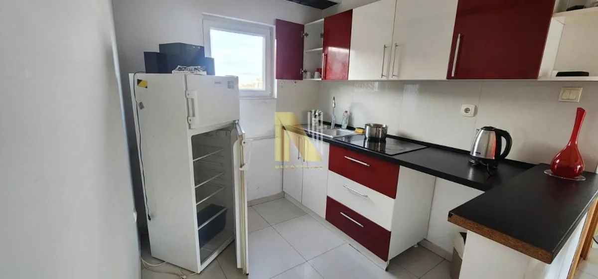 Izdavanje, trosoban stan, 60m², Petrovaradin, Novi Sad