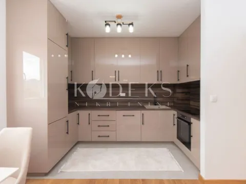 Rent, two bedroom apartment, 71m², New City, Podgorica - image 10