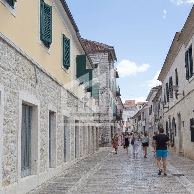 Sale, office space, 102m², Herceg Novi, Crna Gora