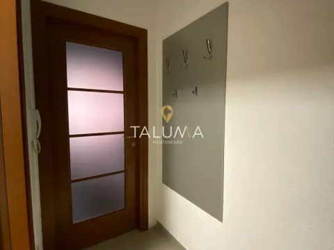 Izdavanje, garsonjera, 33m², City Kvart, Podgorica - image 2