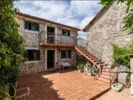 Izdavanje, garsonjera, 35m², Radovići, Tivat - image 2