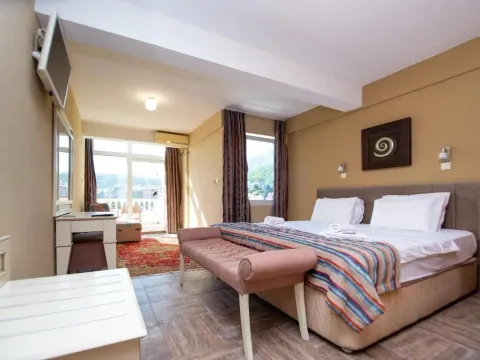 Rent, hospitality venue, 1500m², Bečići, Budva - image 7