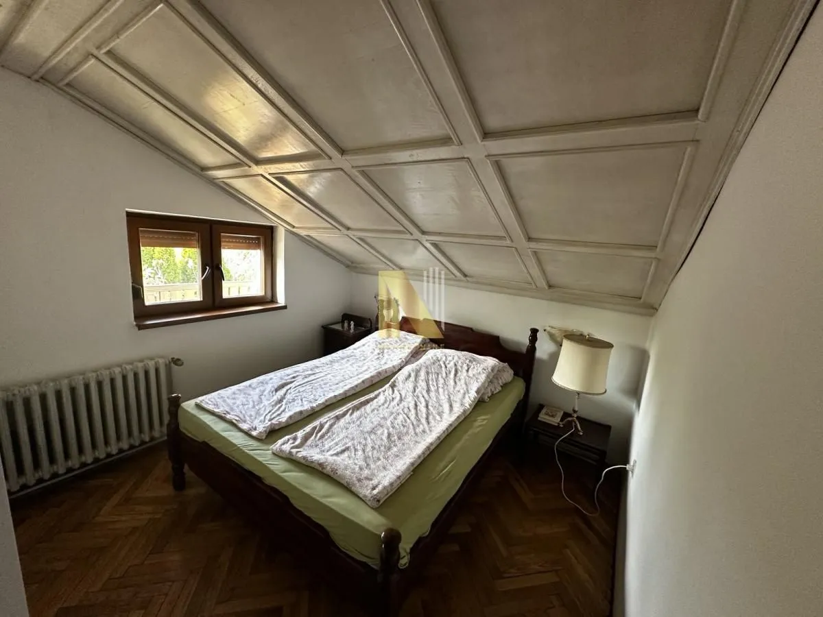 Prodaja, kuća, 300m², Veternik, Novi Sad Sve Podlokacije