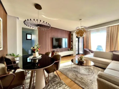 Sale, two bedroom apartment, 84m², Bečići, Budva - image 2