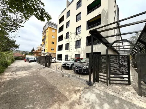 Prodaja, jednosoban stan, 50m², Zagorič, Podgorica - image 16