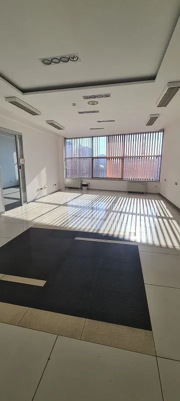 Rent, office space, 377m², Novi Beograd Blok 63, Novi Beograd Sve Podlokacije