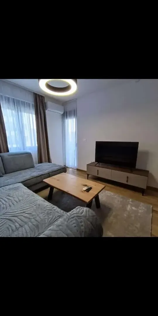 Izdavanje, jednosoban stan, 45m², City Kvart, Podgorica