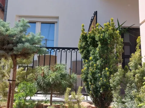Rent, one bedroom apartment, 40m², Centar, Vrnjačka Banja - image 2