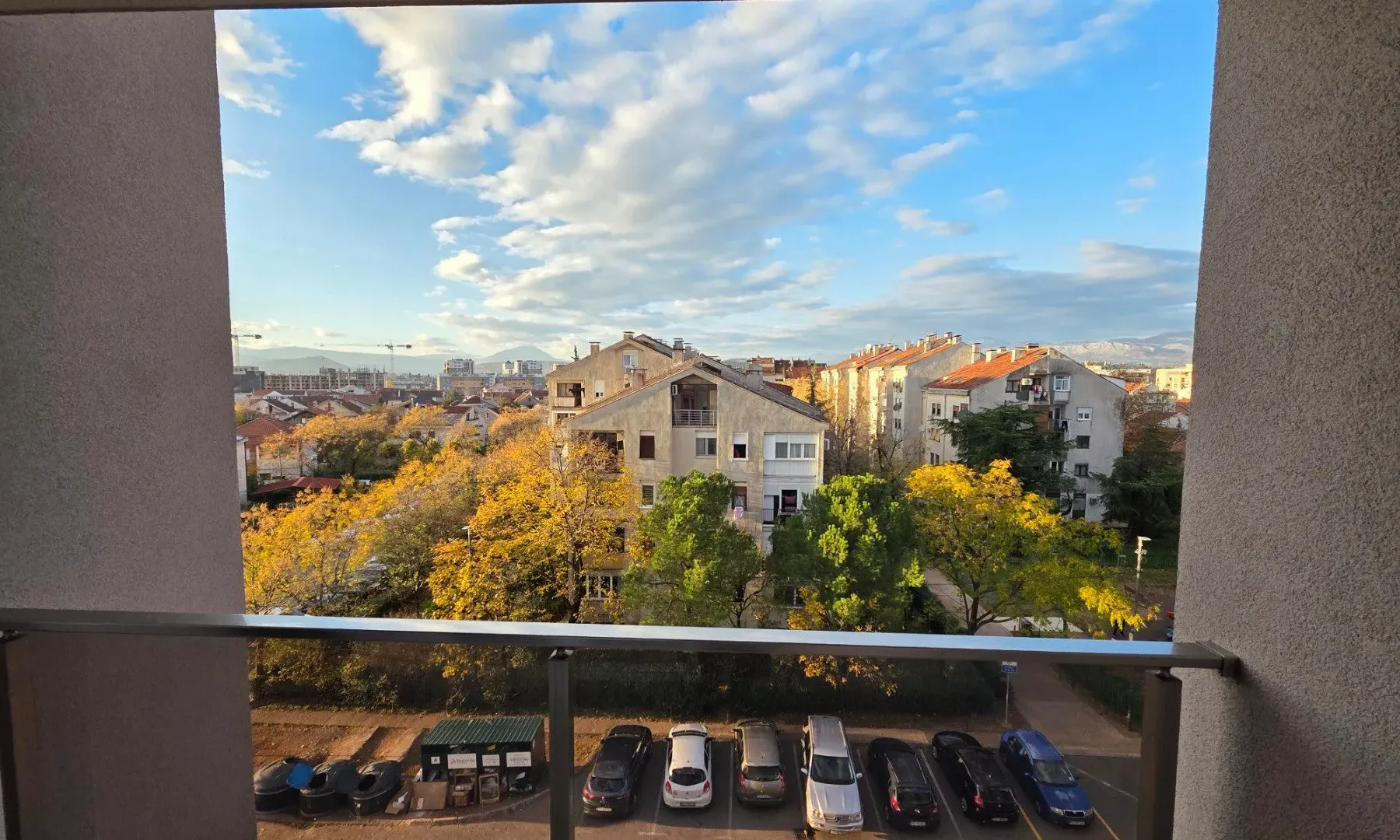 Izdavanje, jednosoban stan, 46m², Stari Aerodrom, Podgorica