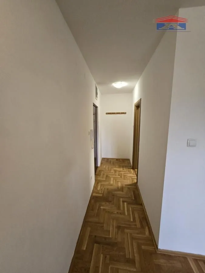 Prodaja, dvosoban stan, 53m², Bulevar patrijarha Pavla, Novi Sad Sve Podlokacije