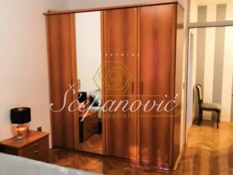 Izdavanje, dvosoban stan, 64m², Centar, Novi Sad - image 11