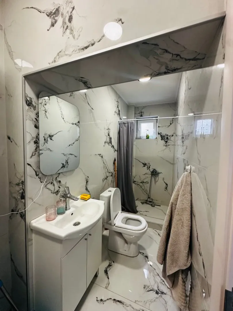 Izdavanje, jednosoban stan, 56m², Bečići, Budva