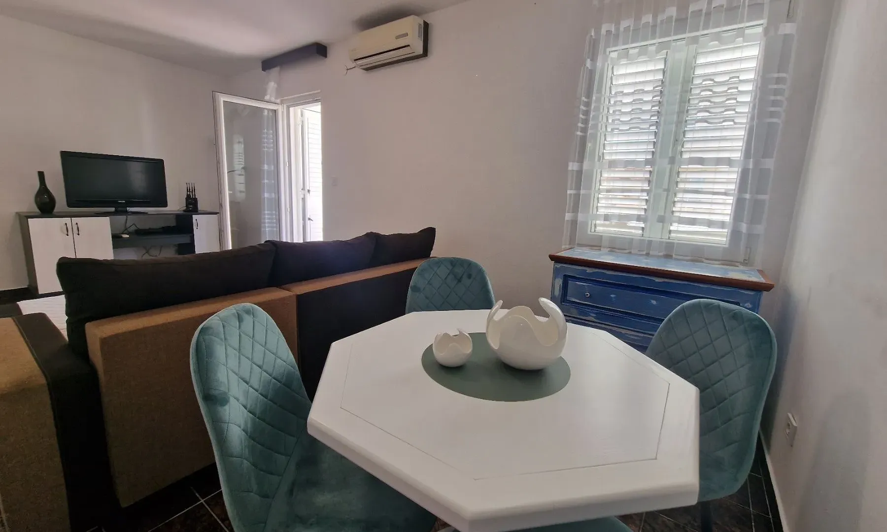 Sale, two bedroom apartment, 56m², Bečići, Budva
