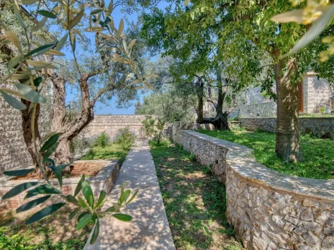 Prodaja, kuća, 480m², Reževići, Budva - image 24