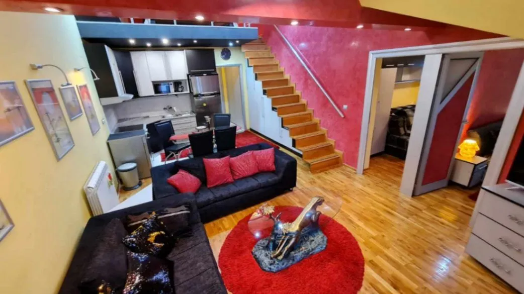 Prodaja, trosoban stan, 70m², Zemun Sve Podlokacije, Beograd