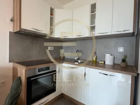 Izdavanje, stan, 43m², Bulevar Evrope, Novi Sad Sve Podlokacije - image 9