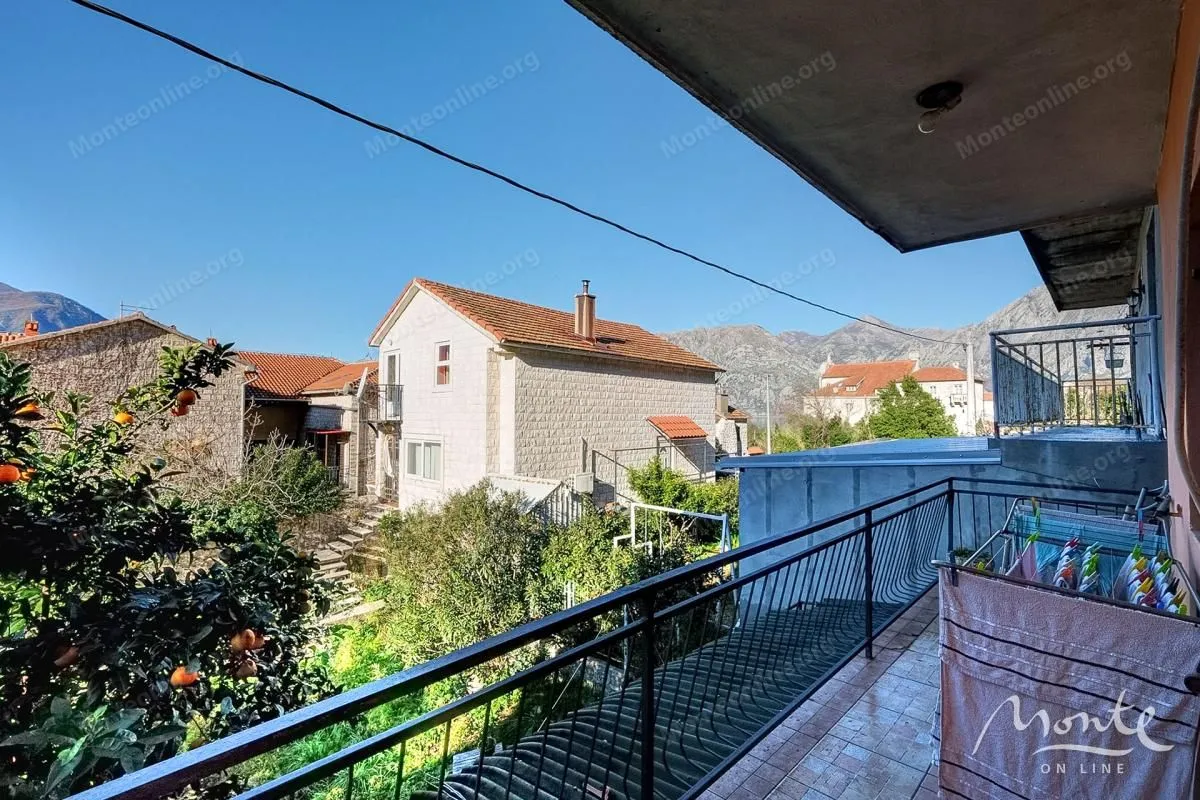 Prodaja, kuća, 219m², Dobrota, Kotor