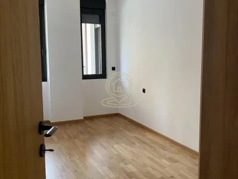 Izdavanje, dvosoban stan, 80m², Medijana, Niš - image 6