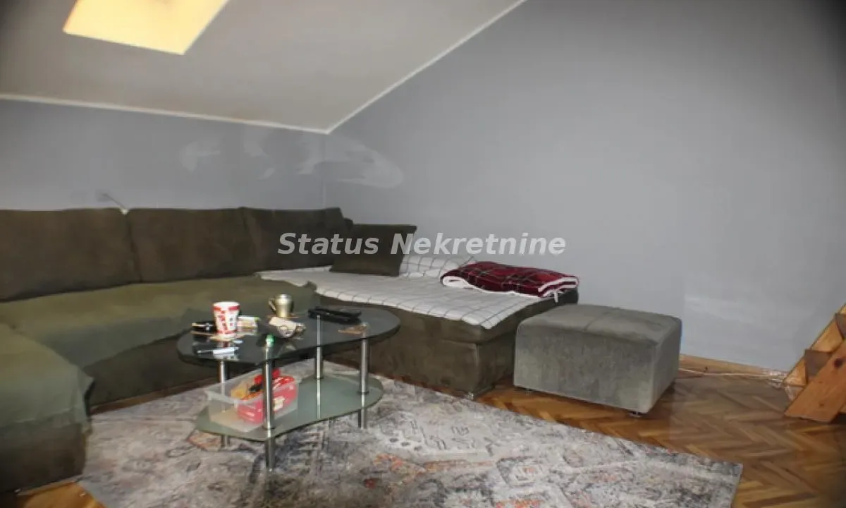 Prodaja, dvosoban stan, 77m², Stari grad, Novi Sad