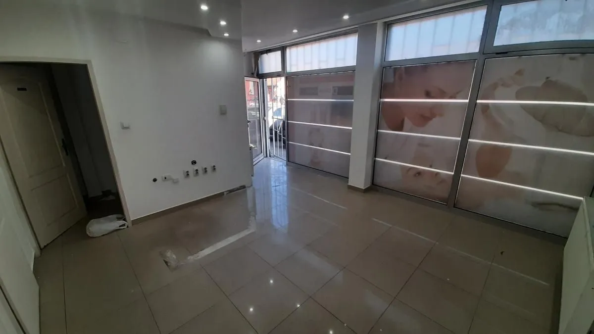 Sale, office space, 99m², Salajka, Novi Sad Sve Podlokacije