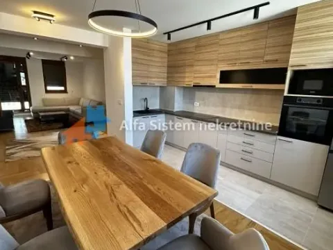 Izdavanje, trosoban stan, 80m², Stari Grad, Beograd - image 9