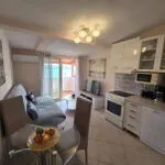 Rent, one bedroom apartment, 50m², Tivat, Crna Gora - image 3
