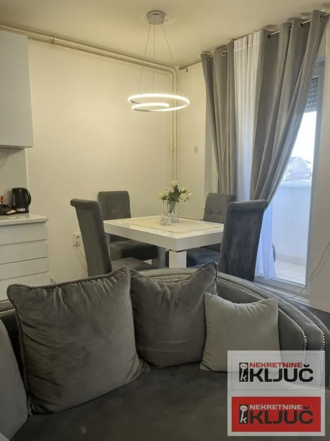 Prodaja, stan, 101m², Nova Detelinara, Novi Sad Sve Podlokacije