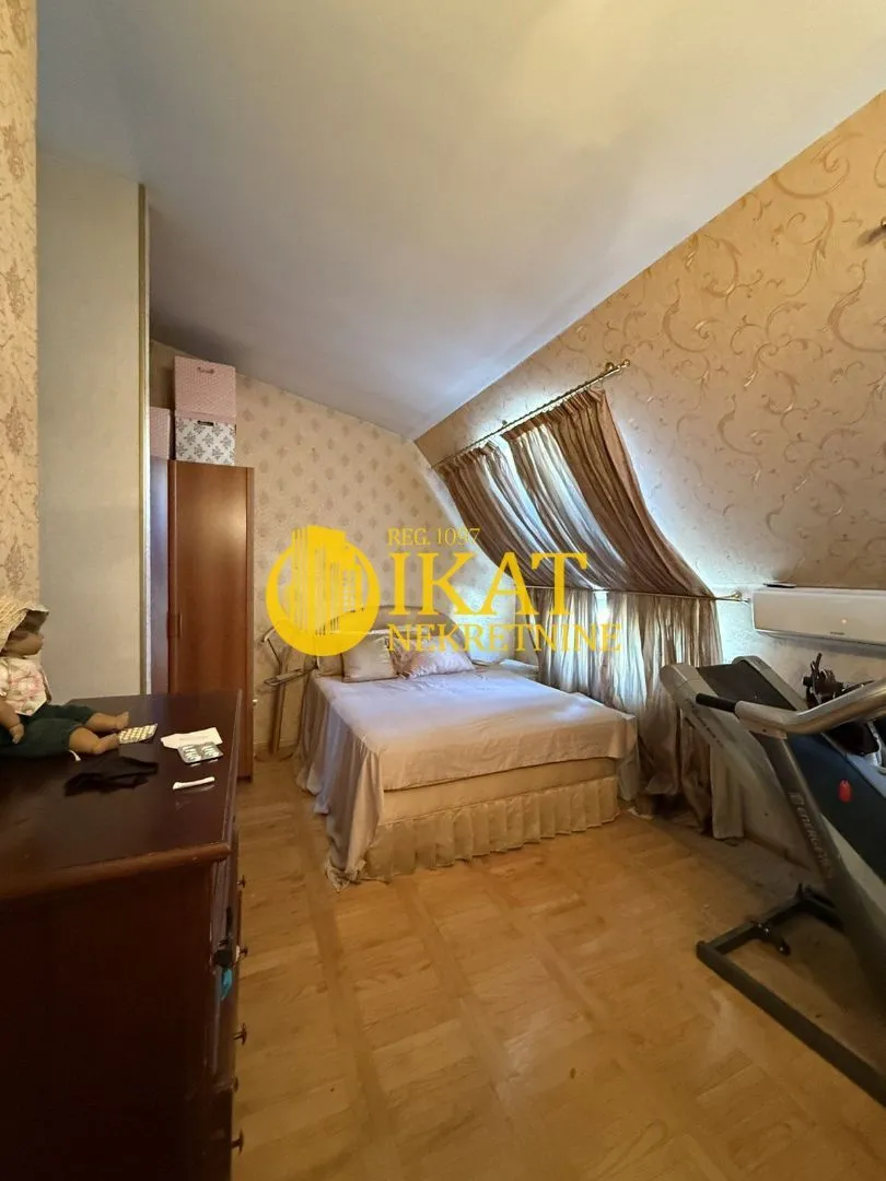 Prodaja, dvosoban stan, 78m², Đeram Pijaca, Beograd