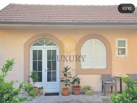 Izdavanje, jednosoban stan, 45m², Stari Aerodrom, Podgorica - image 1